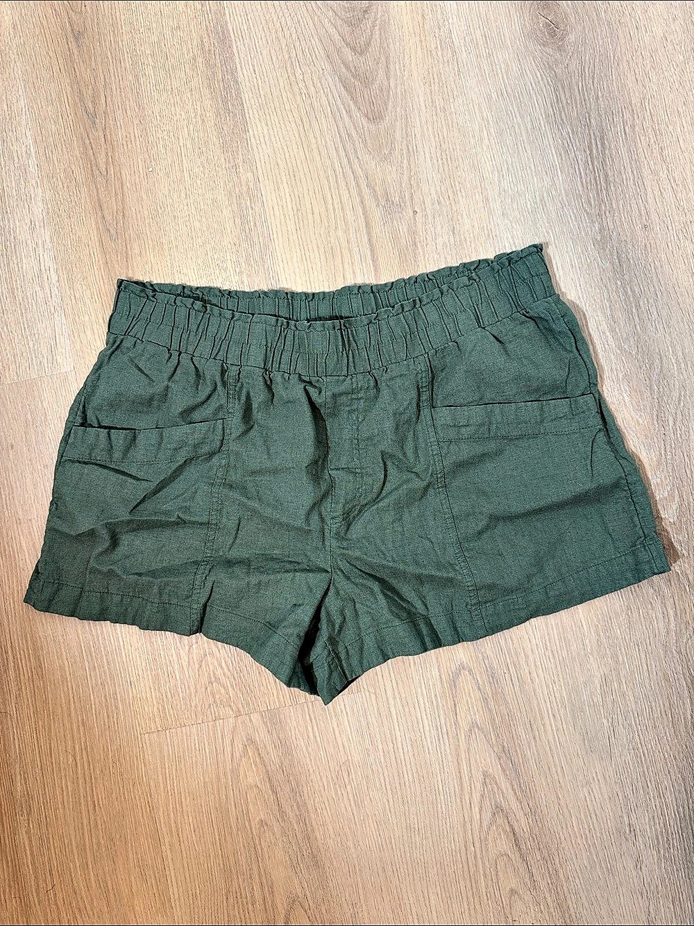 a new day Green Elastic Waist Shorts Size XL
